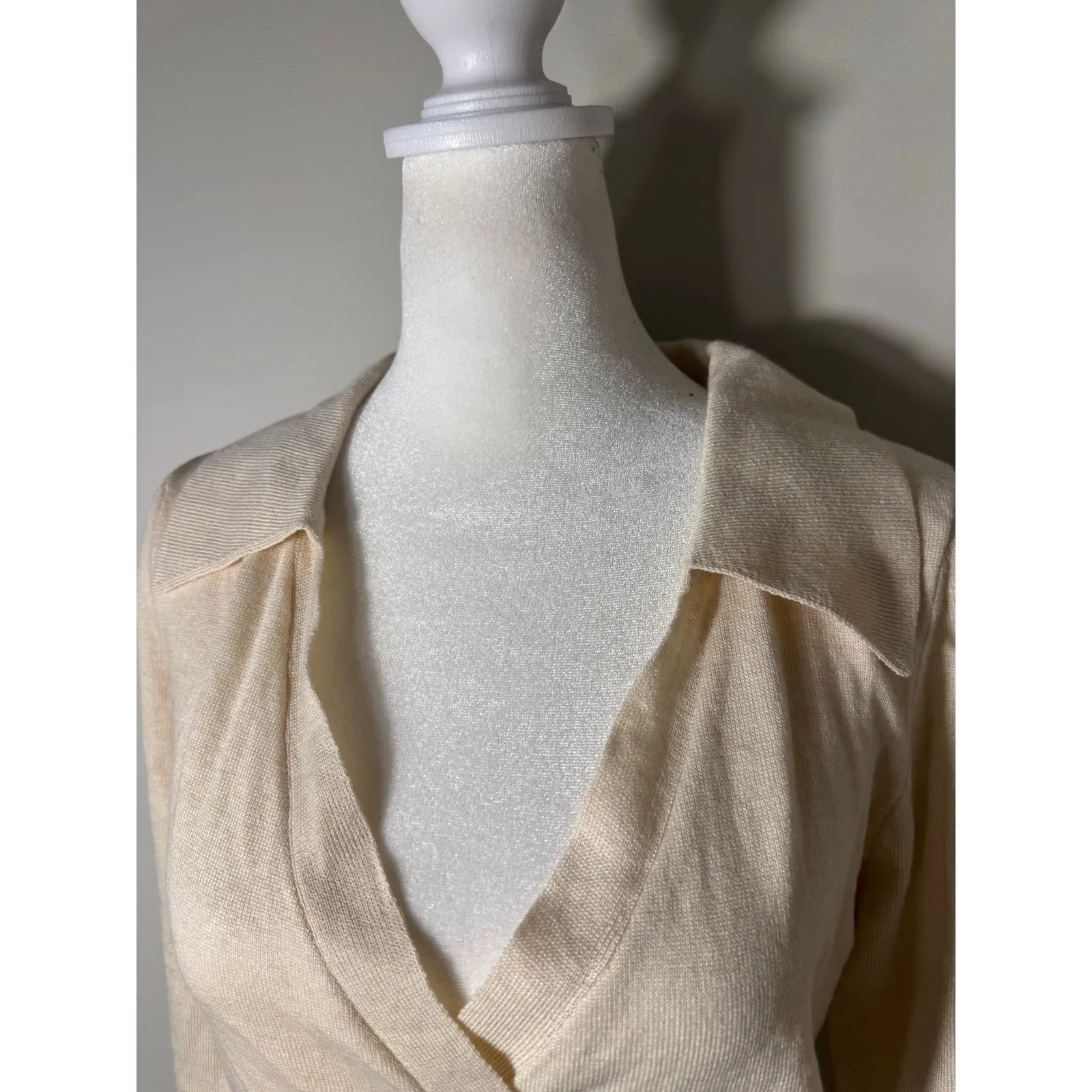 NWT WINDSOR Ballet Core Style Wrap Crop Cardigan Size M - Image 2