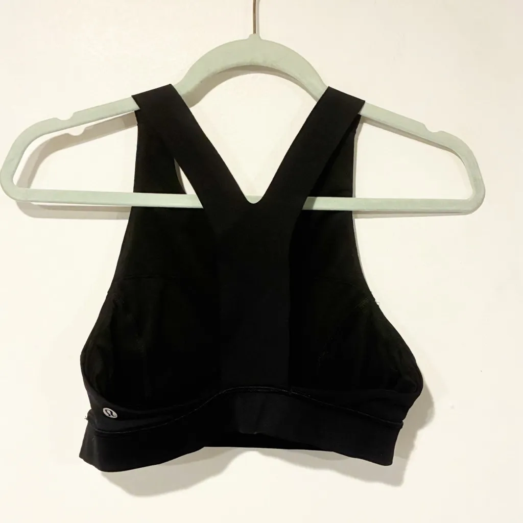 Lululemon Size 8 Fast Free Padded Sports Bra Nulux Black Yoga - Image 2