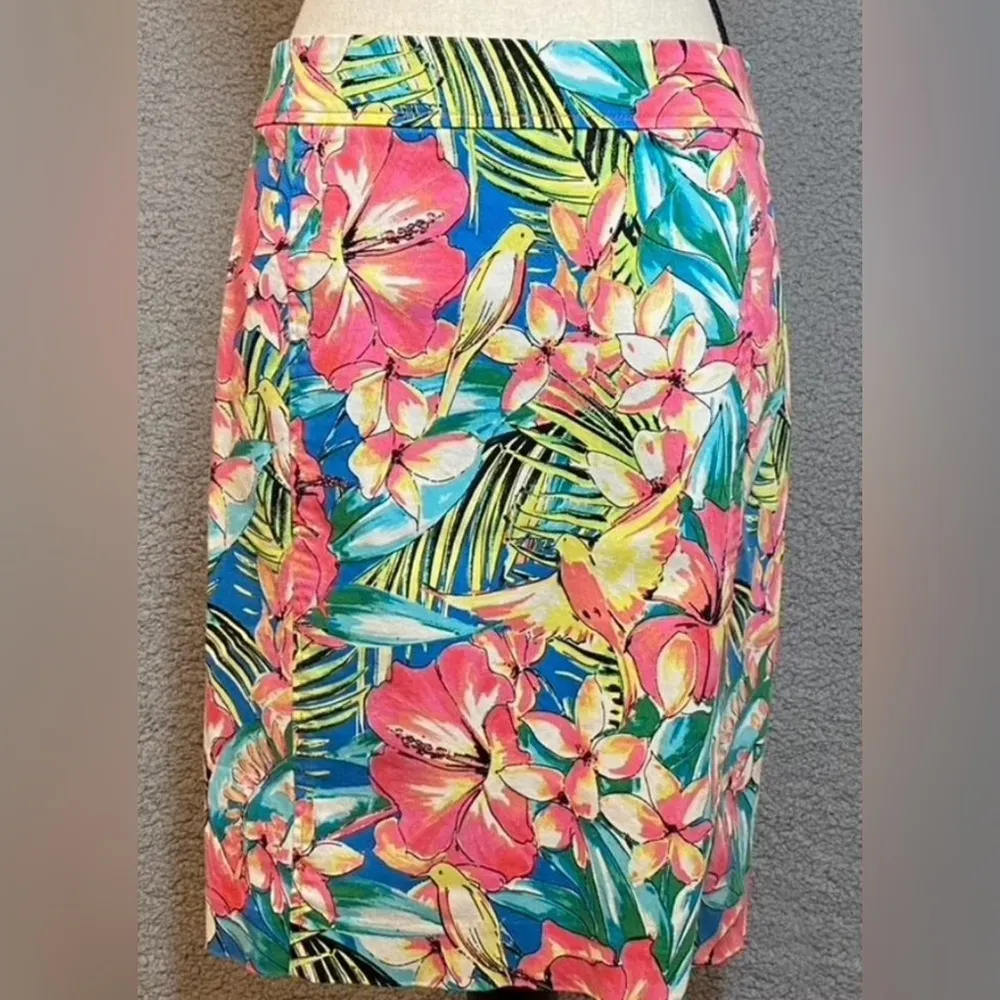 LOFT Pink and Blue Knee-Length Pencil Skirt tropical print pink birds size 12 - Image 2