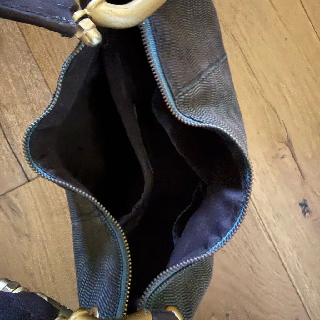 Sondra Roberts Leather Textured Shoulder Bag - Image 7