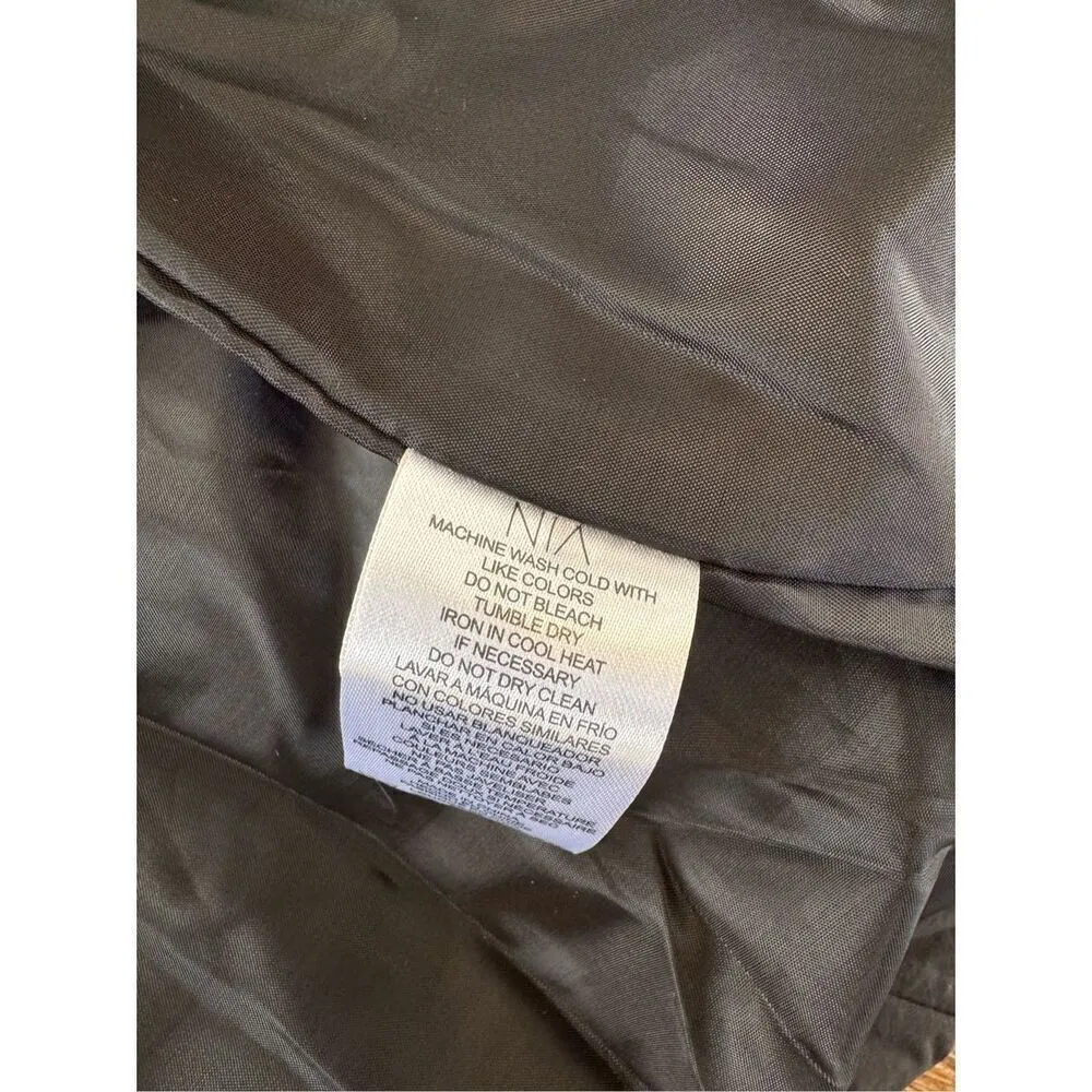 NWT NIA The Brand Nylon Puffer Vest in Black Size Large - Image 12