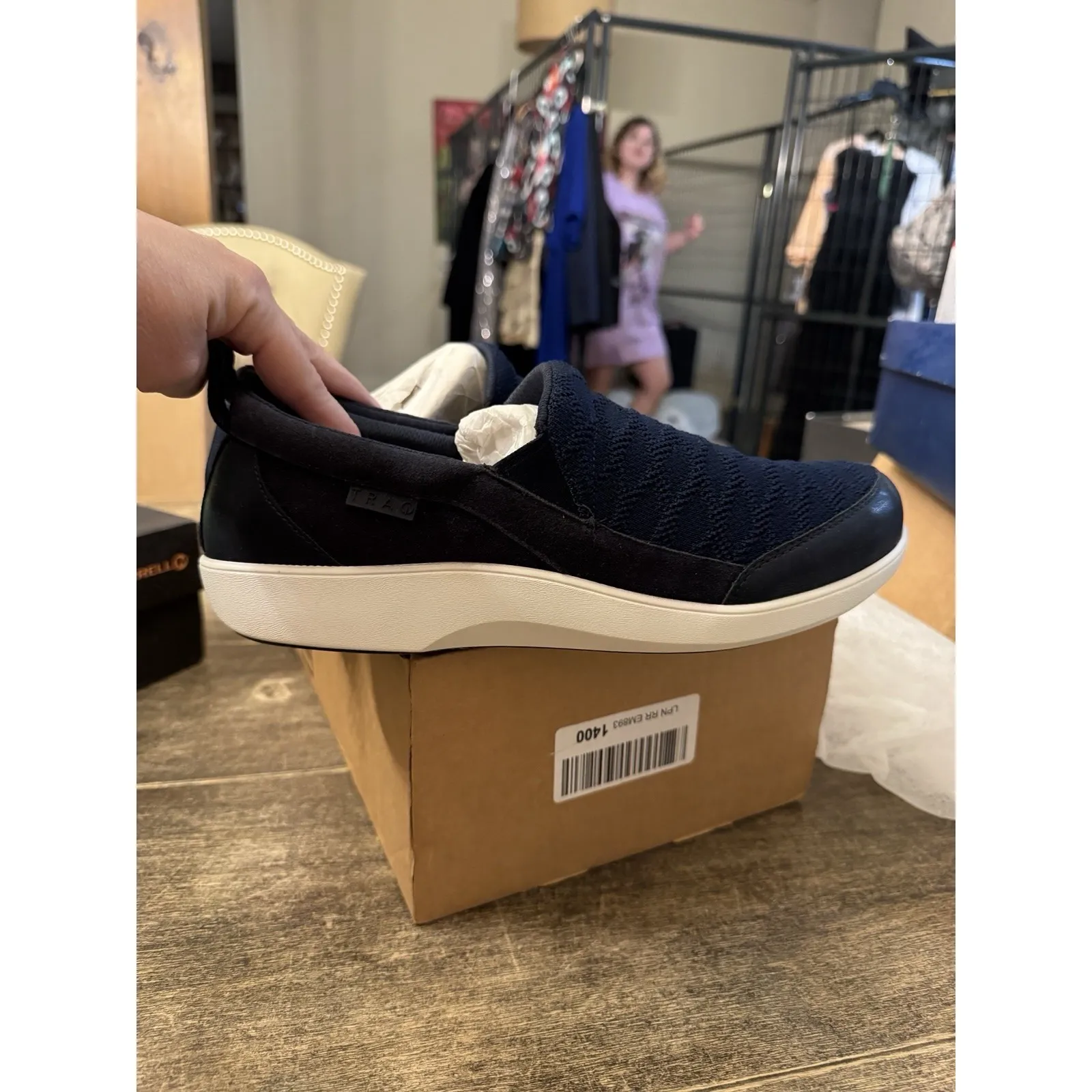 Traq by Alegria Women Size 42 US 11.5 - Image 4