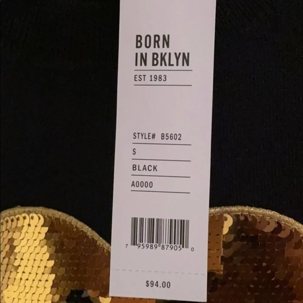 525 AMERICA Womens Smiley Face sequins casual short sleeve tee NWT Sz Small - Image 2