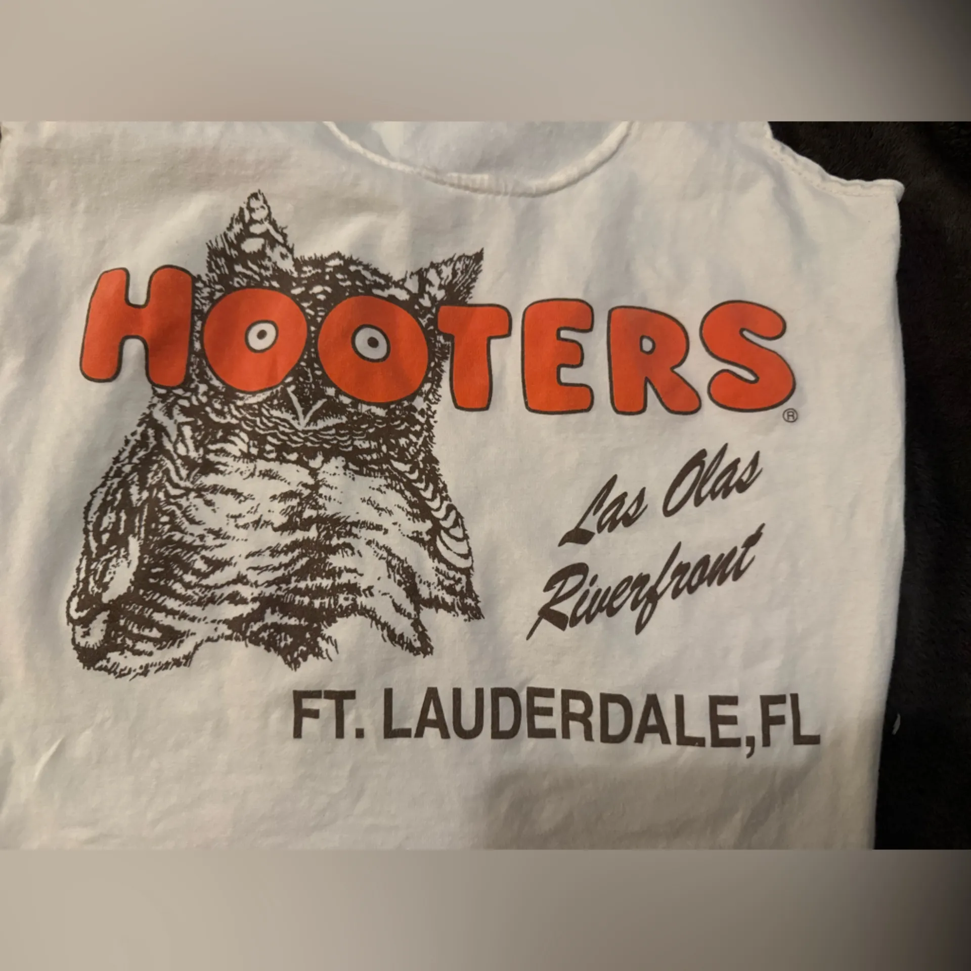 B20 Hooters girl Uniform White Tank Top from Fort Lauderdale Florida🌴 size Large - Image 2