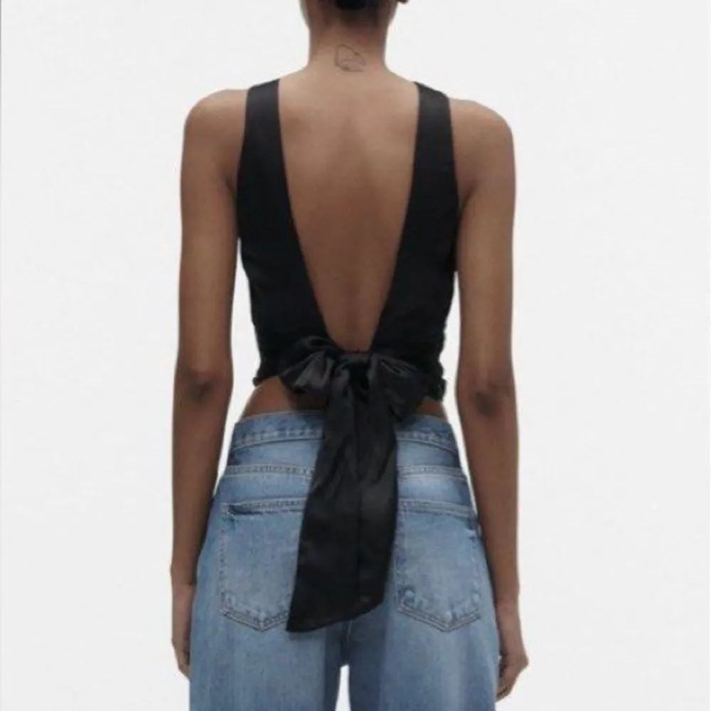 Zara bow satin backless top tie adjustable drape ruched sleeveless silky cropped - Image 2