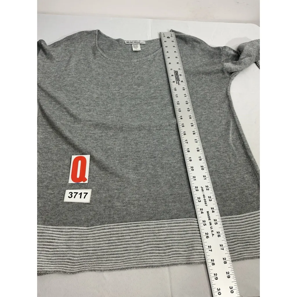 Womans Two One Two NY XL Gray White 3/4 Sleeve Pullover Scoop Neck Sweater - Image 5
