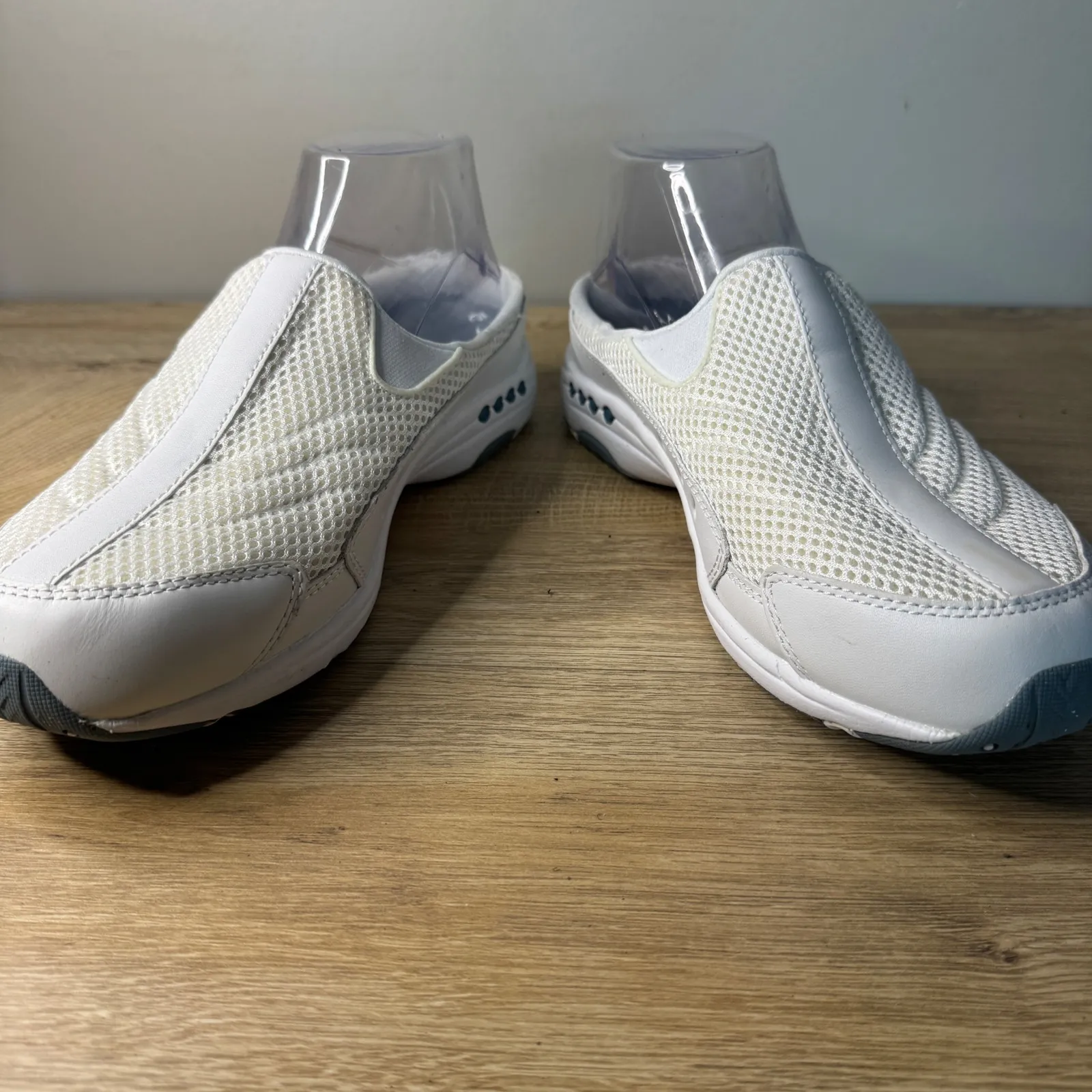 Easy Spirit TravelTime White Slip-On‎ Mesh Comfort Clogs Womens 8.5W Wide Casual - Image 4