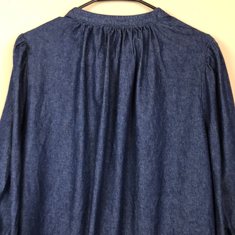 Draper James Women’s Chambray Dark Blue Split V-Neck Pleated Button-Up Shirt - Image 7