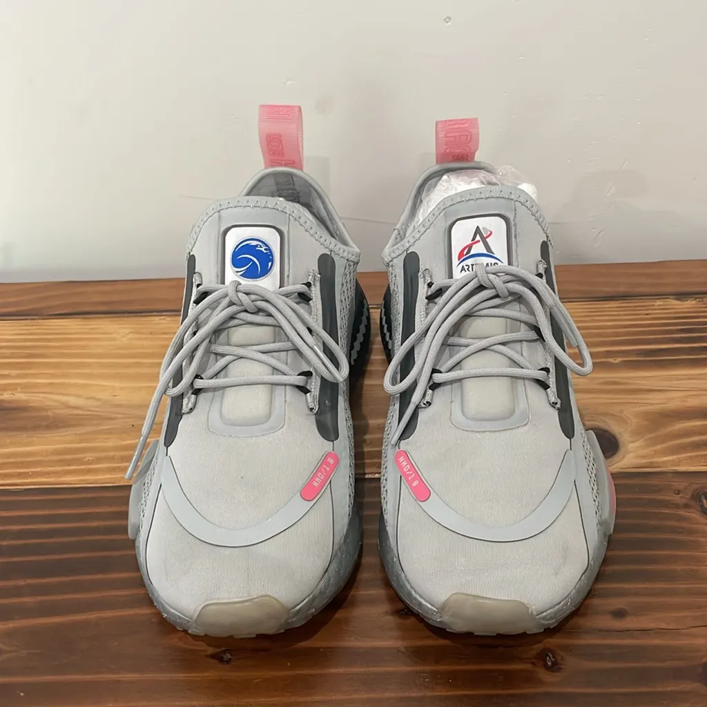 adidas Originals X NASA NMD R1 Spectoo Sneaker Grey Rose Pink Womens Size 6.5 - Image 2