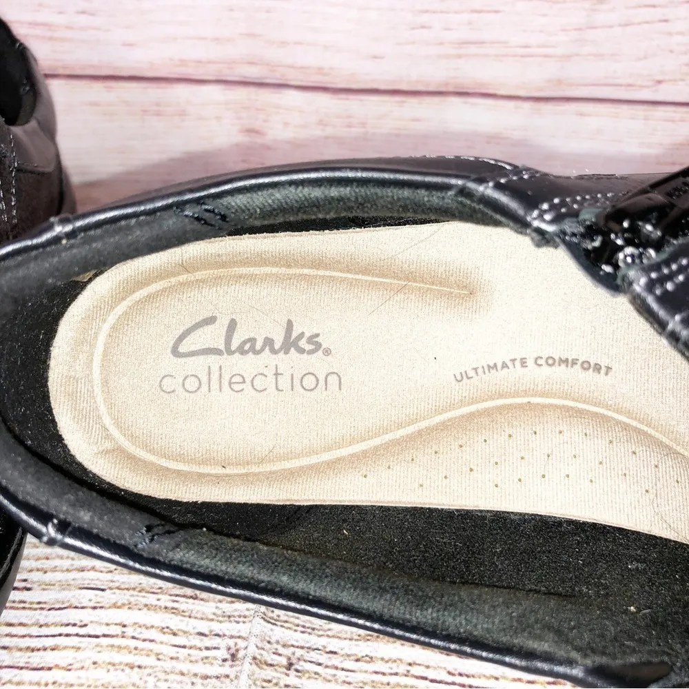 Clarks Cora Giny Black Pebbled Leather Loafers Size 9M - Image 7