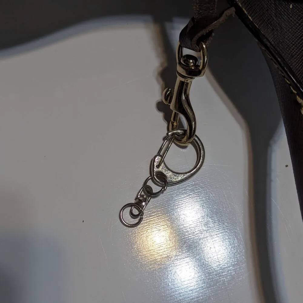 Dooney and Bourse Giraffe Print Tote Bag June Monza Coated Canvas Shoulder Purse - Image 9