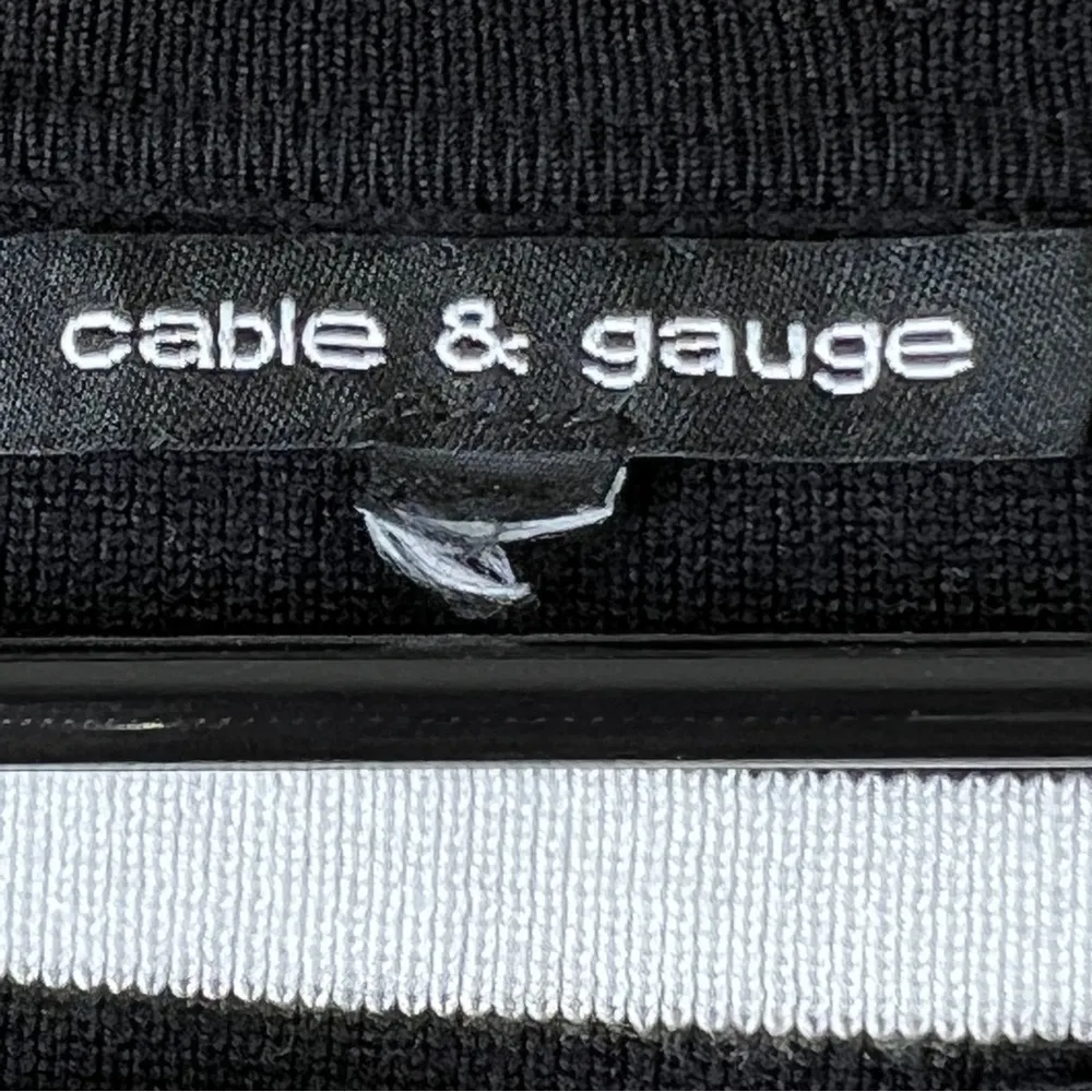 Cable & Gauge Black & White Sweater with Scallop Neckline and Hem & 3/4 … - Image 6