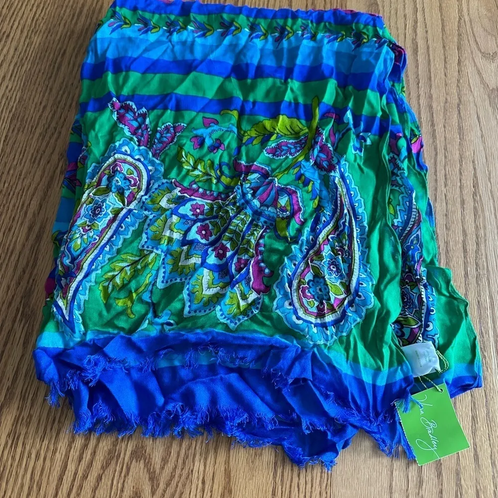 Vera Bradley Soft Fringe Emerald Paisley Scarf NWT - Image 4