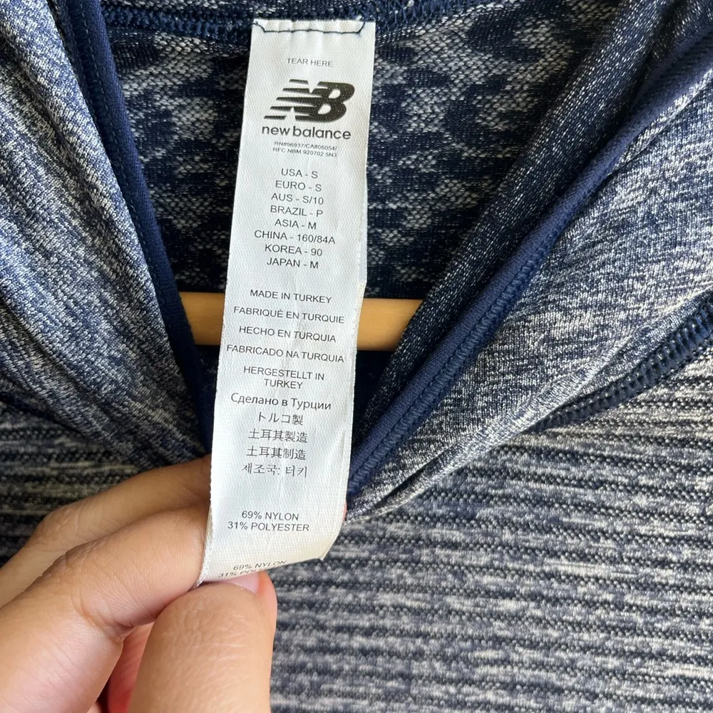 New Balance blue hooded athletic long sleeve - Image 5