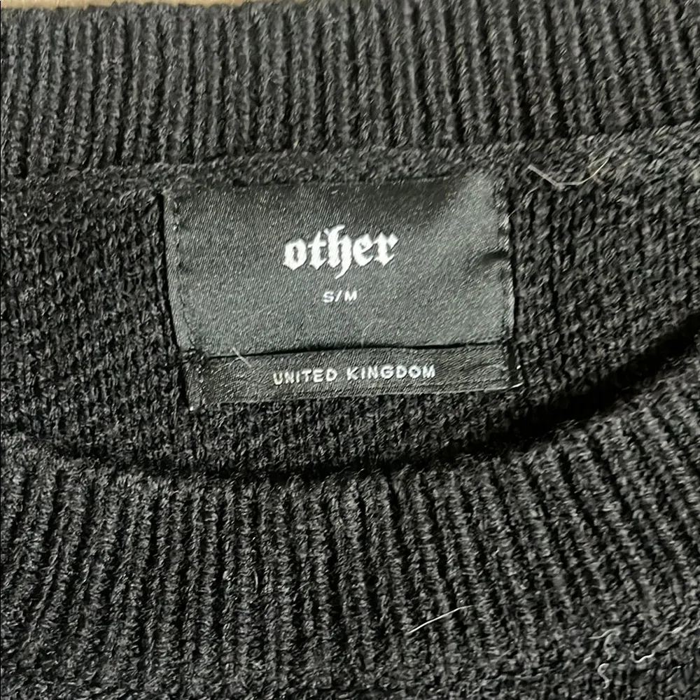 Black and White Skeleton Graphic Crew Neck Sweater Size undefined - Image 4