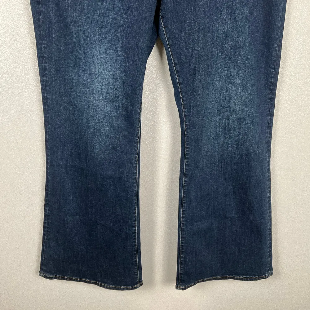 Soft Surroundings Women's Bootcut Blue Jeans Sz 24W‎ - Image 3