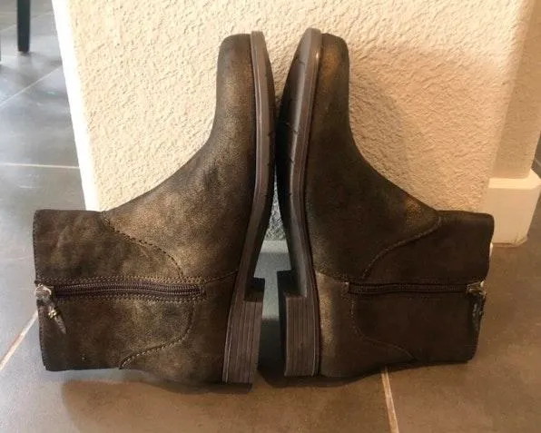 Brand new never worn  Sinatra Rock boots. Sz 7 Originally $179 - Image 5