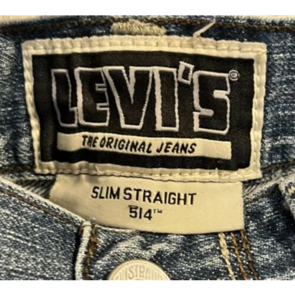 Levi Strauss Women’s 514 Slim Straight Denim Jeans w/ Flower - Image 5