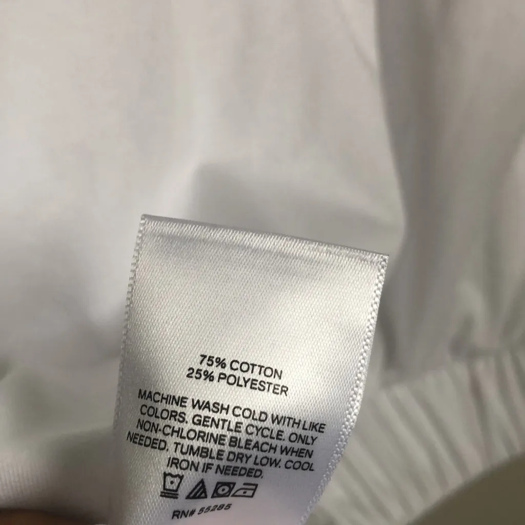 EXPRESS White Halter Neck Women's Top. Size M - Image 6