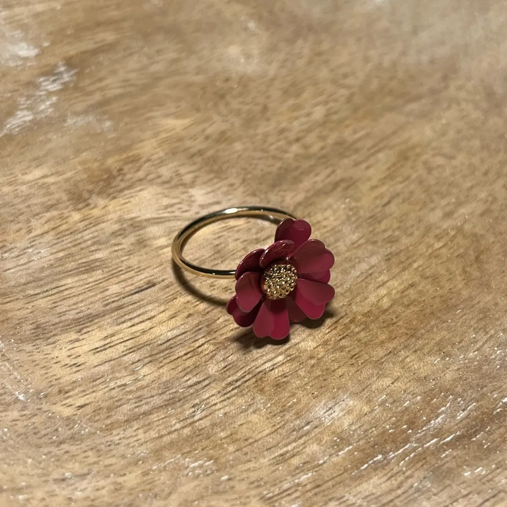 Lauren Conrad Pink Flower Ring - Image 6