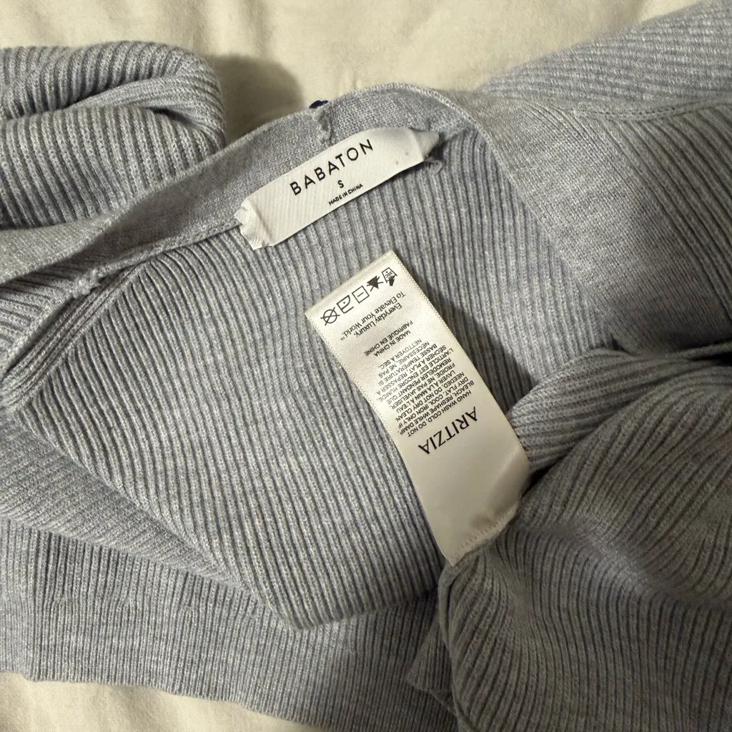 Aritzia decision shrug light grey - Image 3