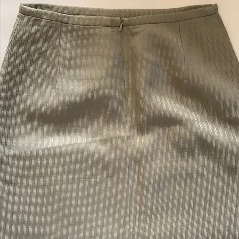 Armani Collezioni Italy Gray Skirt size 8 Medium Lined Excellent RARE HTF - Image 4