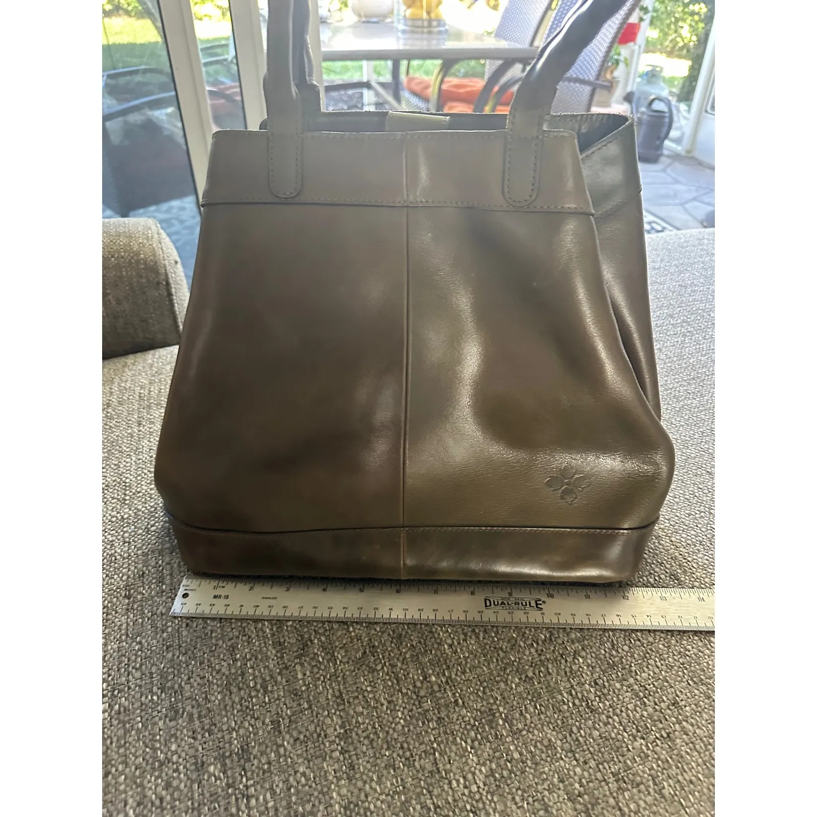 Patricia Nash Distressed Vintage Leather Mallory shoulder Bag Soft Olive NWOT - Image 9