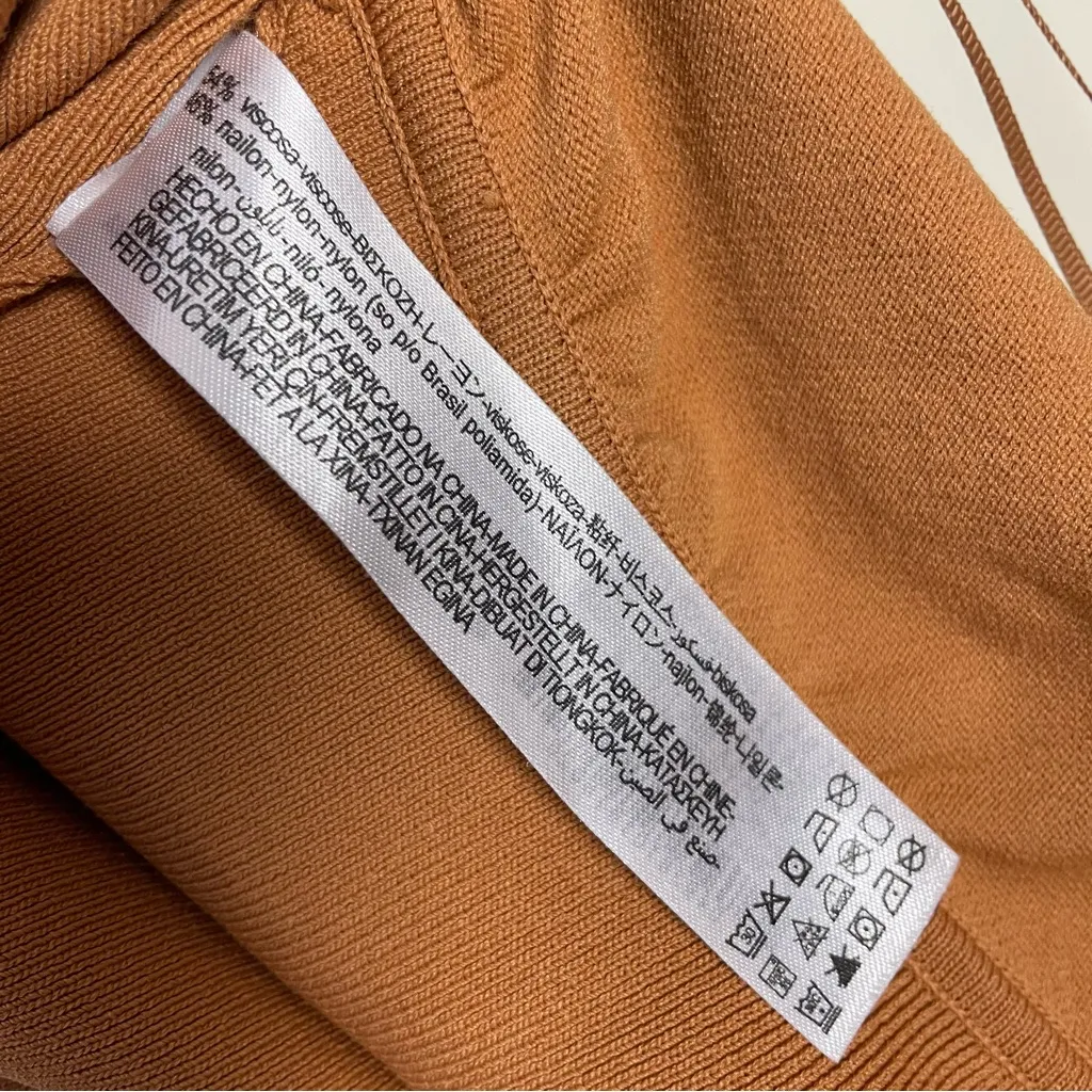 Zara Asymmetrical Crop‎ Top Buckle Cut Out Peekaboo Knit Size Small One Shoulder - Image 12