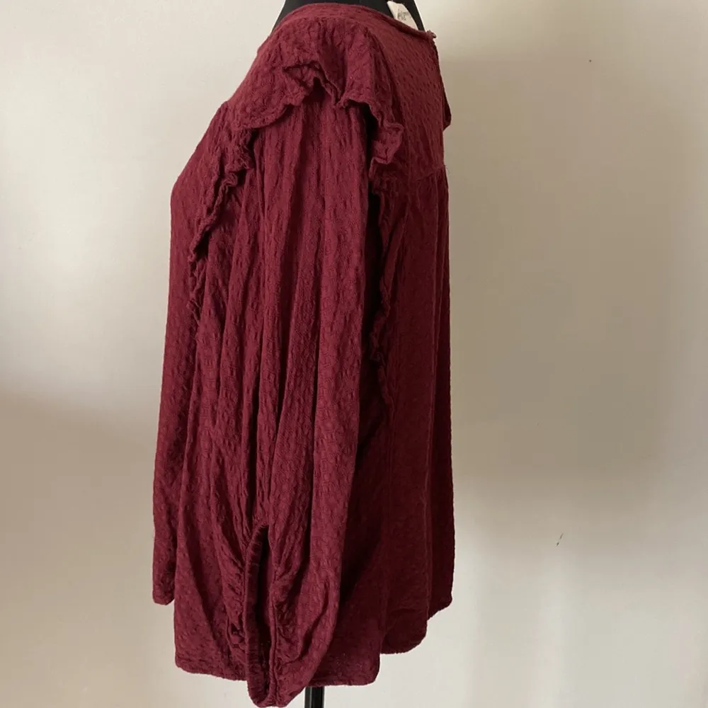 Universal thread ruffled peasant top shirt blouse balloon sleeves textured med - Image 3