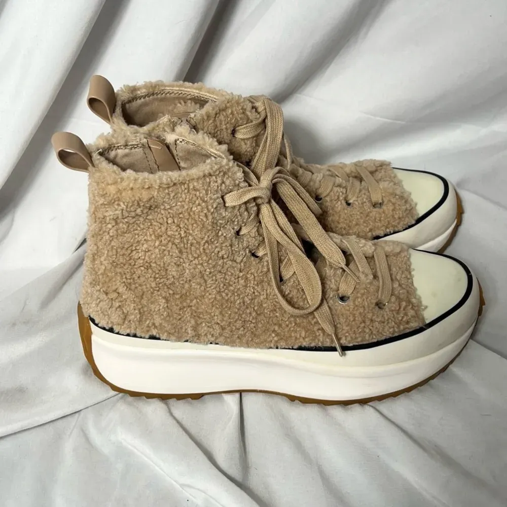 Steve Madden Faux Shearling PlShaft Platform High-Top Sneakers in Natural Size 9 - Image 3