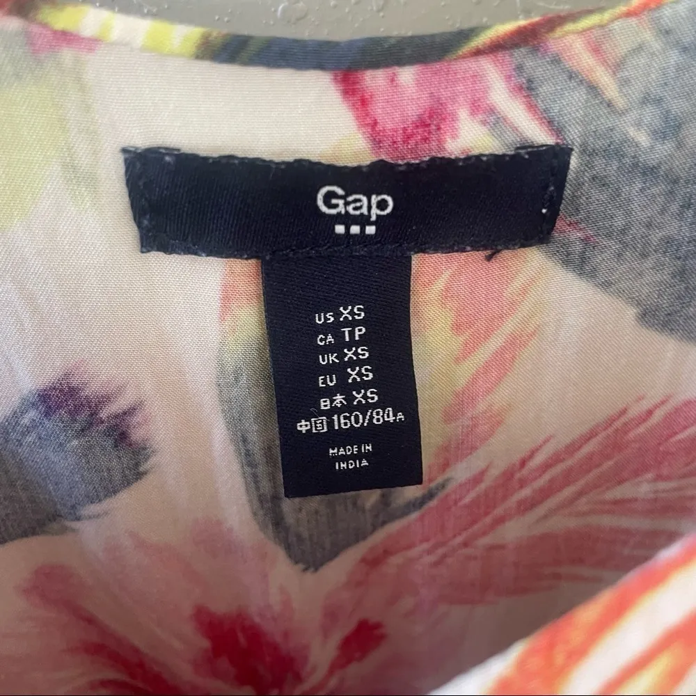 Gap 3/$20  Tropical Oasis Sleeveless Romper - Image 8