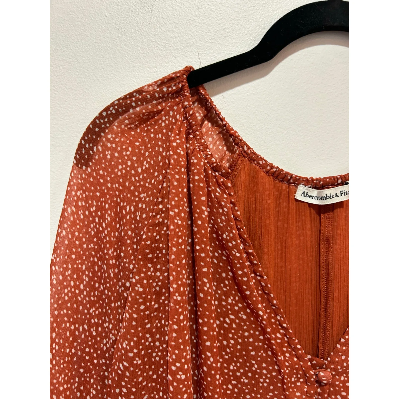 Abercrombie & Fitch bodysuit size XL rust brown polkadot v neck sheer sleeve - Image 2