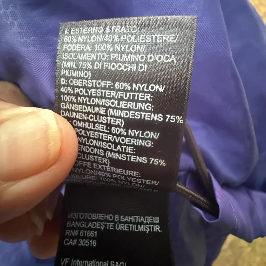 WOMENS  The North Face Totally Down Hooded Jacket SZ S/P Purple 600 - Image 11