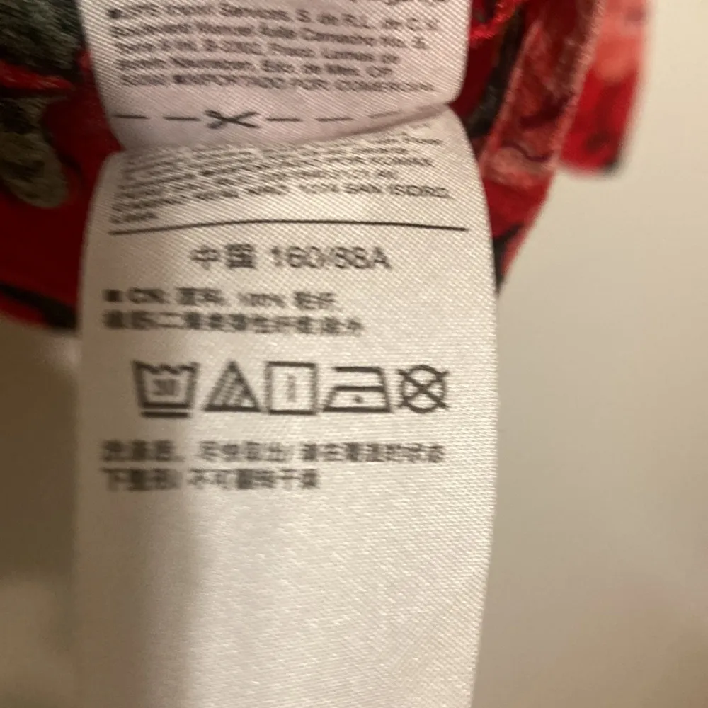 Old Navy Red Floral Women’s Size Small - Image 8