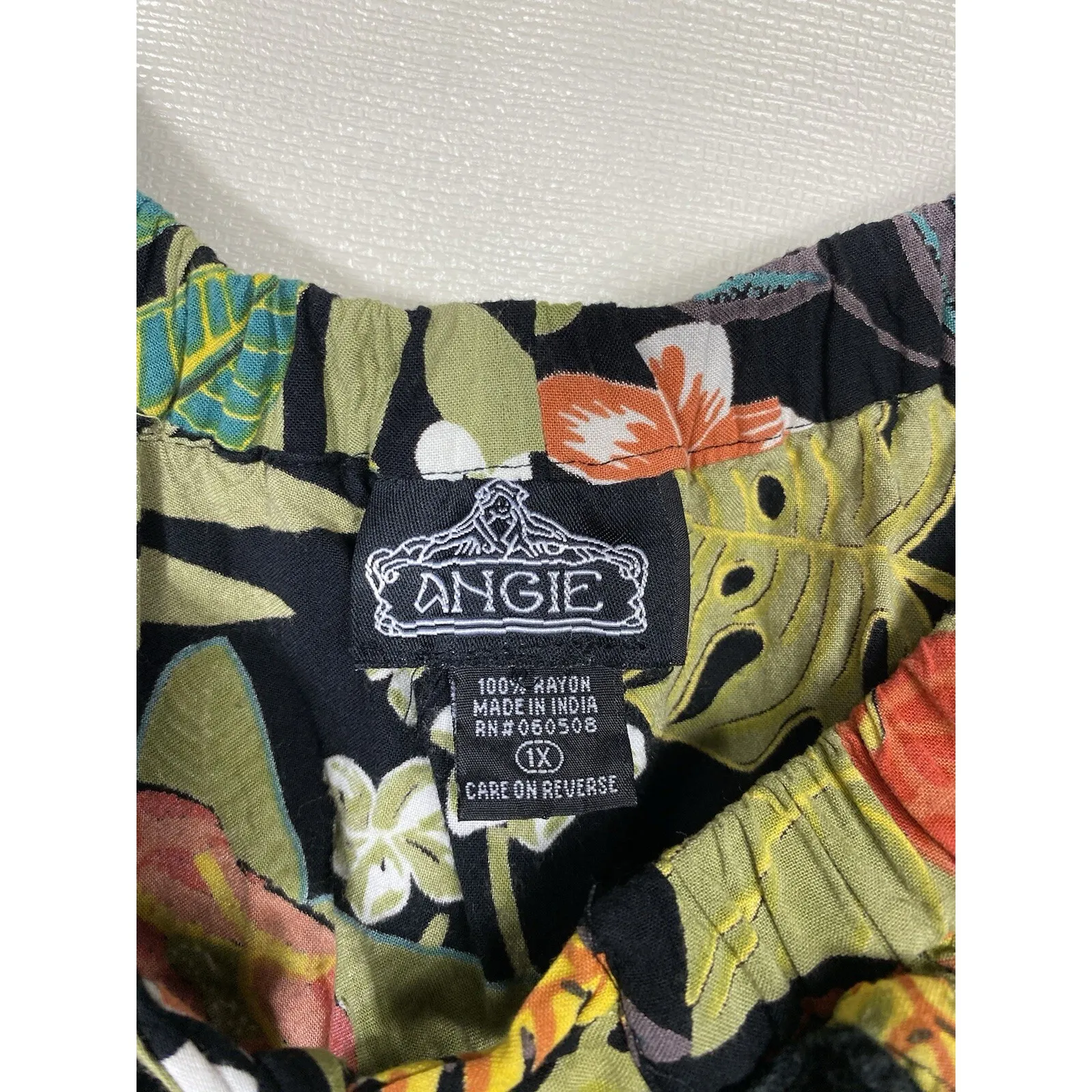 Angie‎ Women Floral Off Shoulder Top Plus Size 1X Crochet Tropical Boho Colorful - Image 4