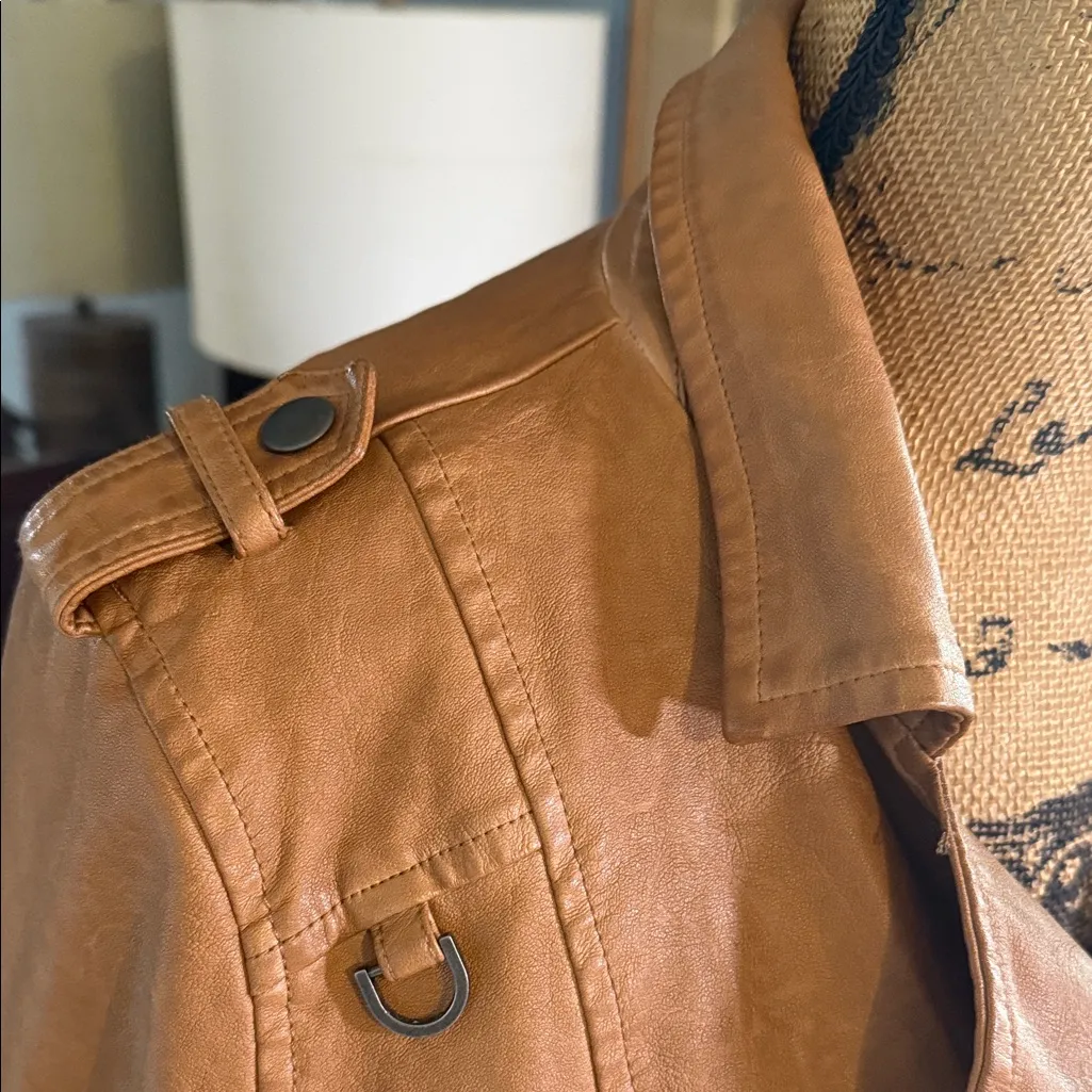 Thread & Supply Tan Camel Brown Faux Leather Moto Jacket Size M - Image 3