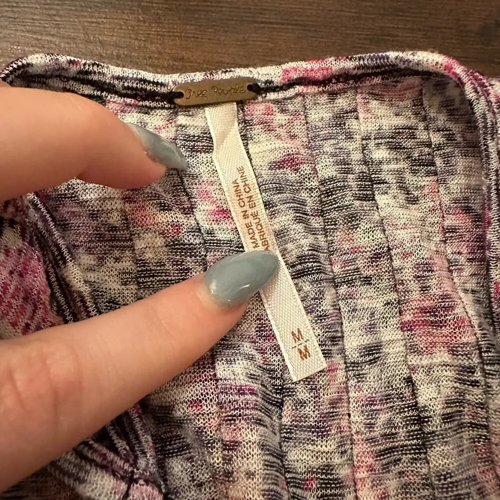 Free People white, pink & gray lace pleated floral tank top size M - Image 6