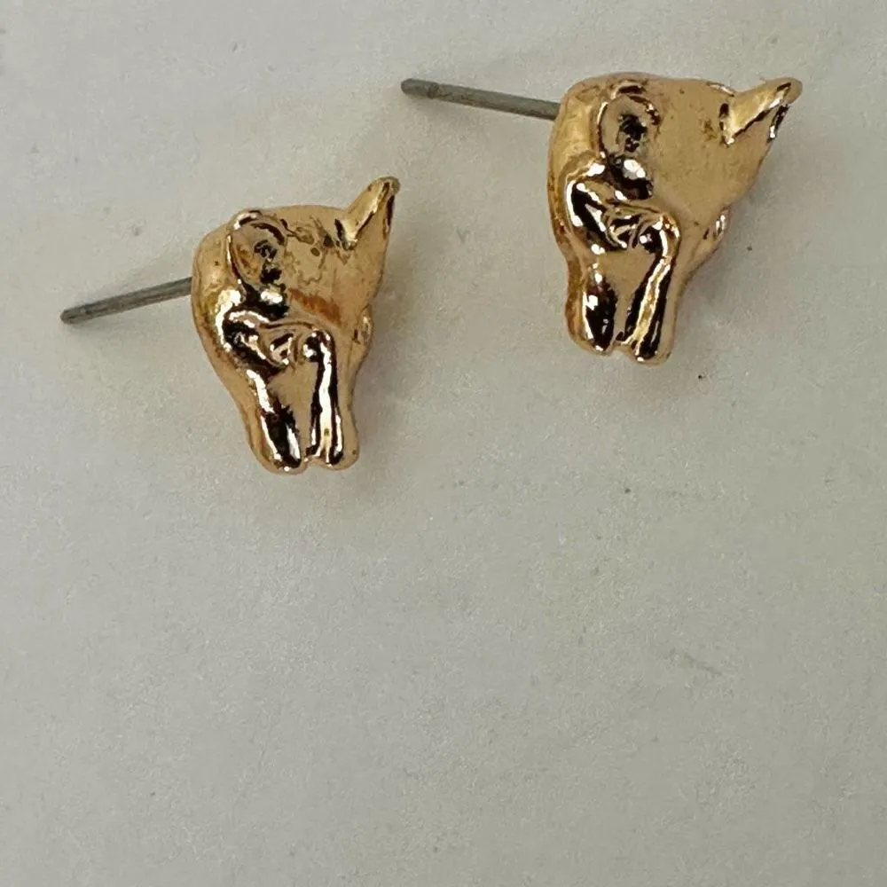 Wolf/dog gold tone post earrings - Image 5