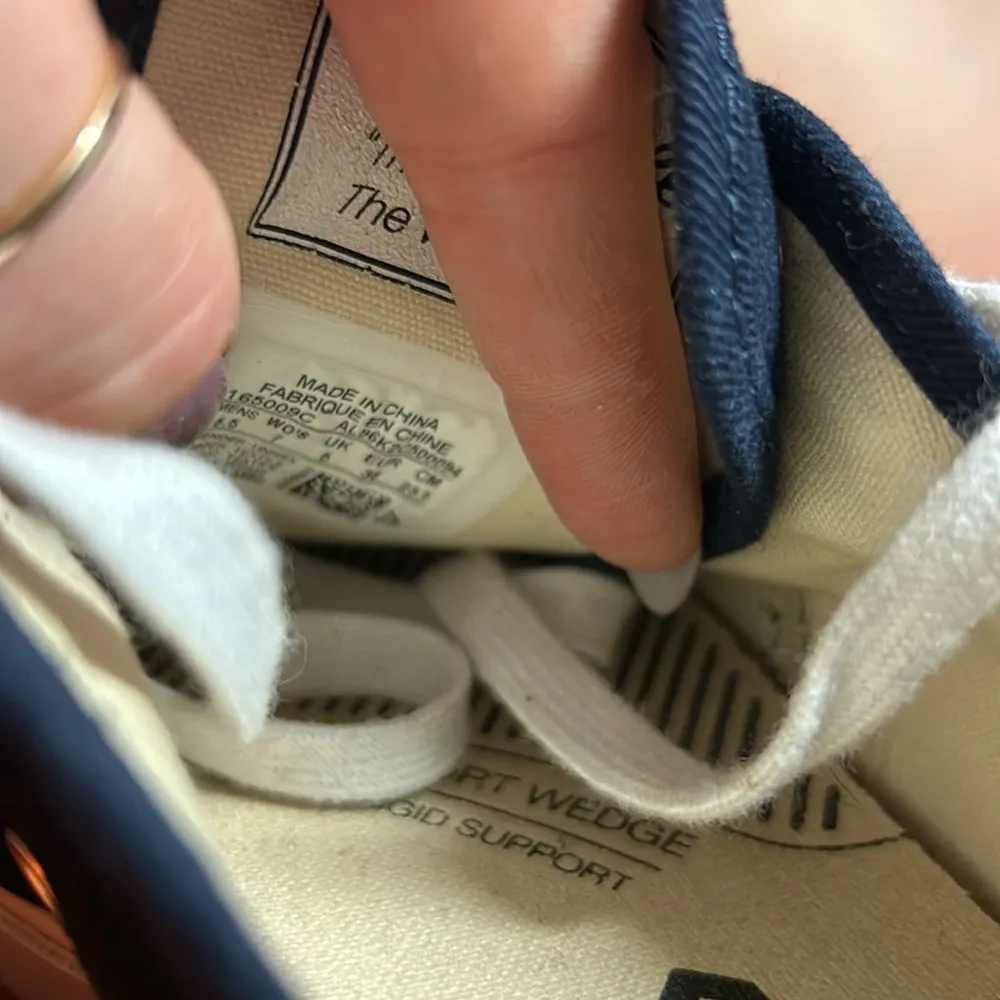 Converse + Jack Purcell - the one with the wedge. Women’s 7 Navy sneakers - Image 5