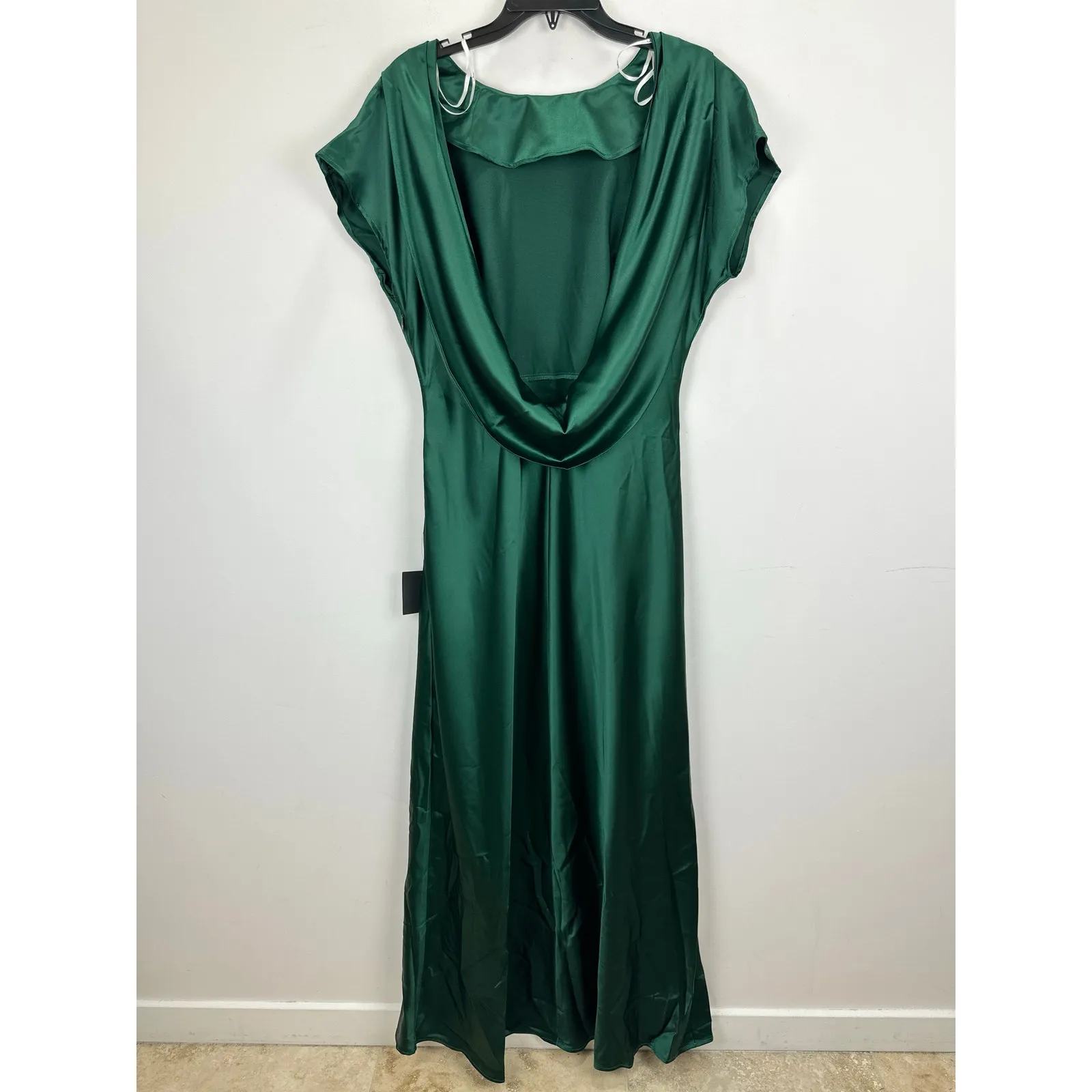 Lulus Captivating Presence Forest Green Satin Cowl Back Maxi Dress Formal XL NWT - Image 6