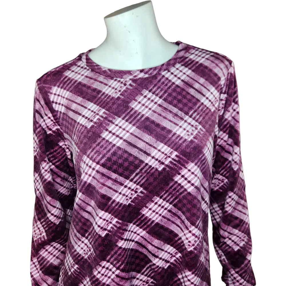 Denim & Co. Printed Velour Pullover Hi-Low Hem Deep Wine Plaid Petite Small NWOT - Image 2