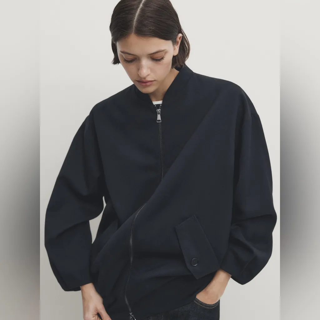 NWOT Massimo Dutti Women's‎ Navy Long Bomber Jacket Size Medium/Large - Image 2