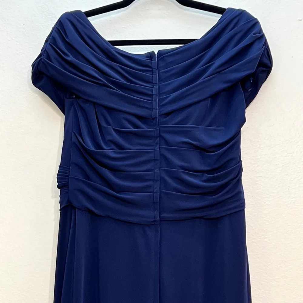 La Femme 26519 Small Cap Sleeve Ruched Jeysey Gown - Image 6