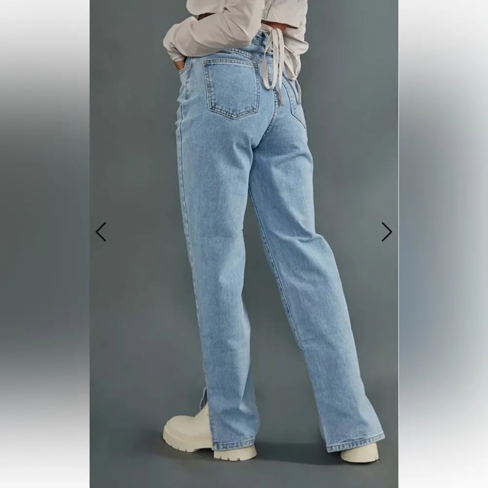 NWT PrettyLittleThing Vintage Wash Split Hem Jeans Light Blue Denim Size 0 - Image 2