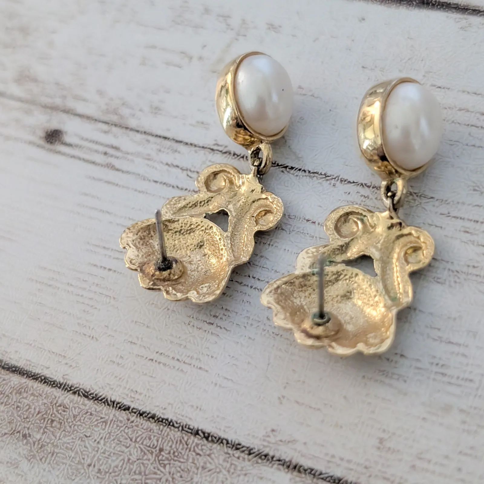 Vintage Stud Earrings Gold Tone & Faux Pearl Regal - Image 6