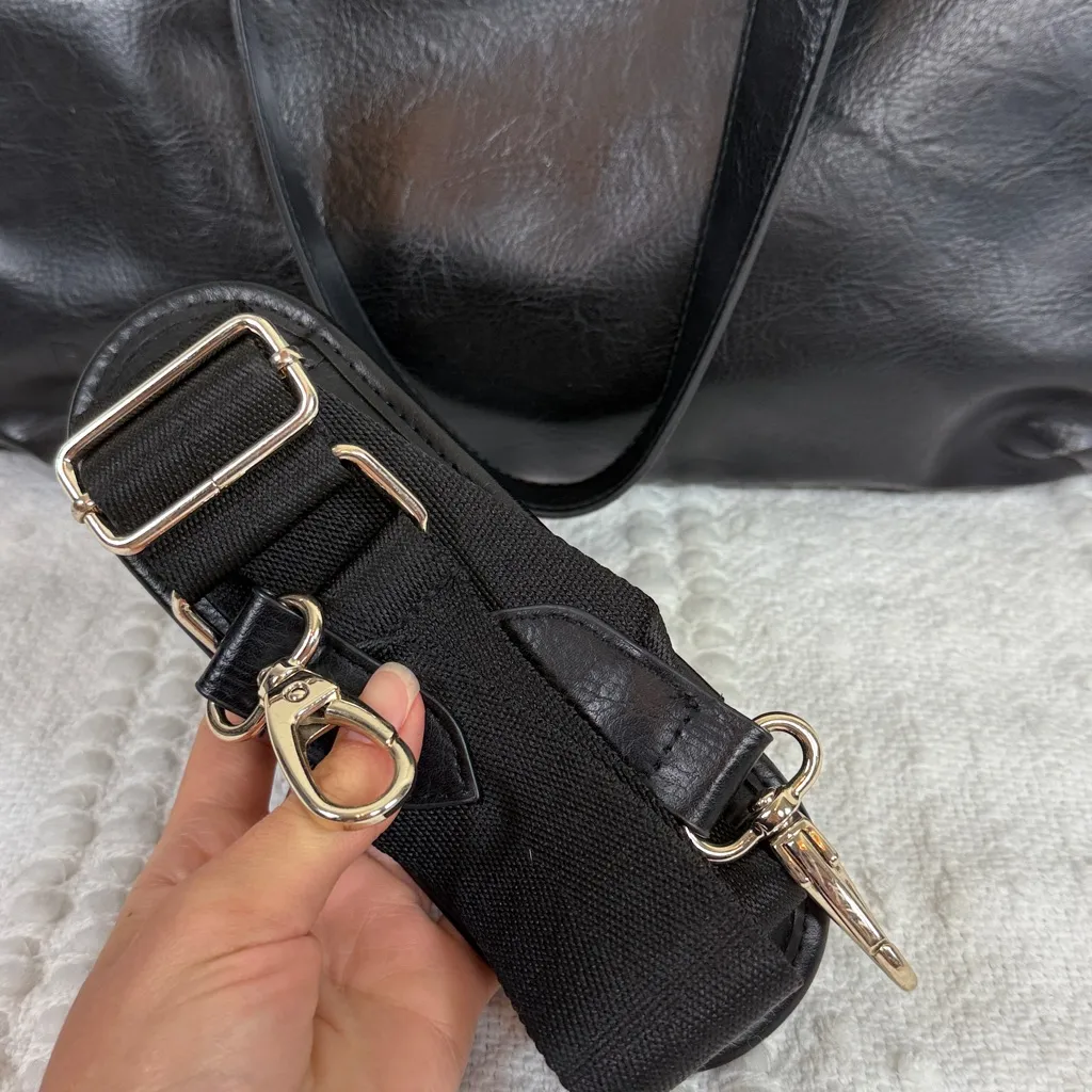 Beis The Diaper Bag in Black w/ Gold Hardware‎ - Image 8