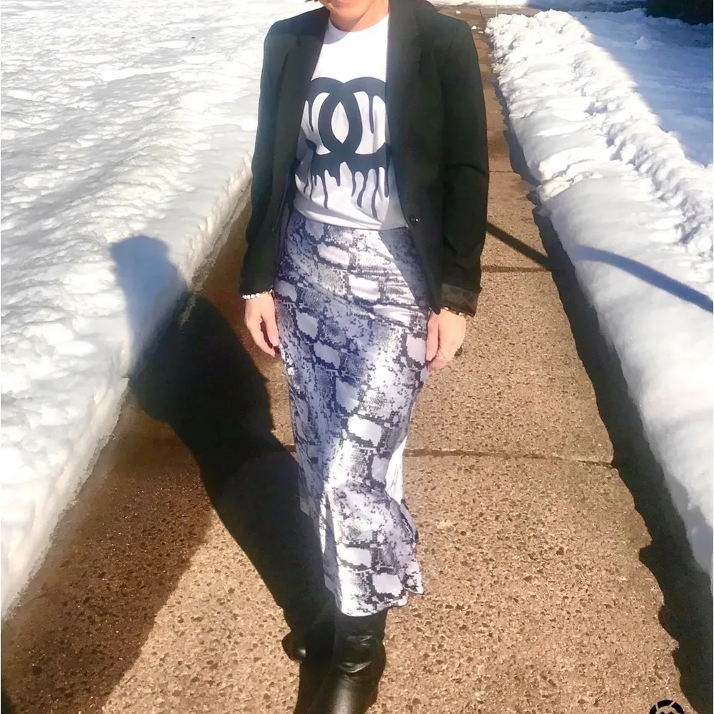 VS PINK Knit Riot Snakeskin Print Midi Skirt - Size S - Image 2