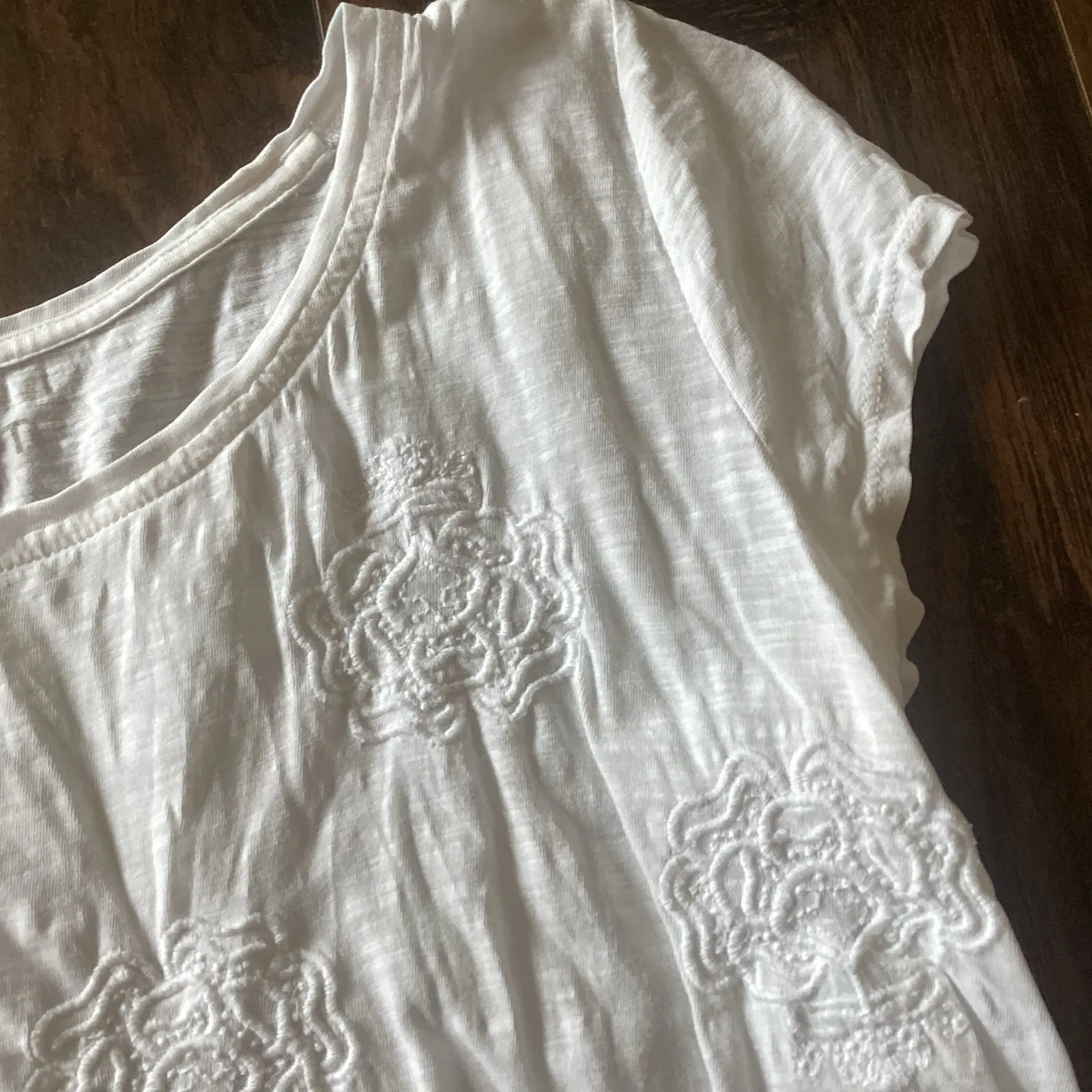 Ann Taylor  LOFT Floral Tee - Image 4