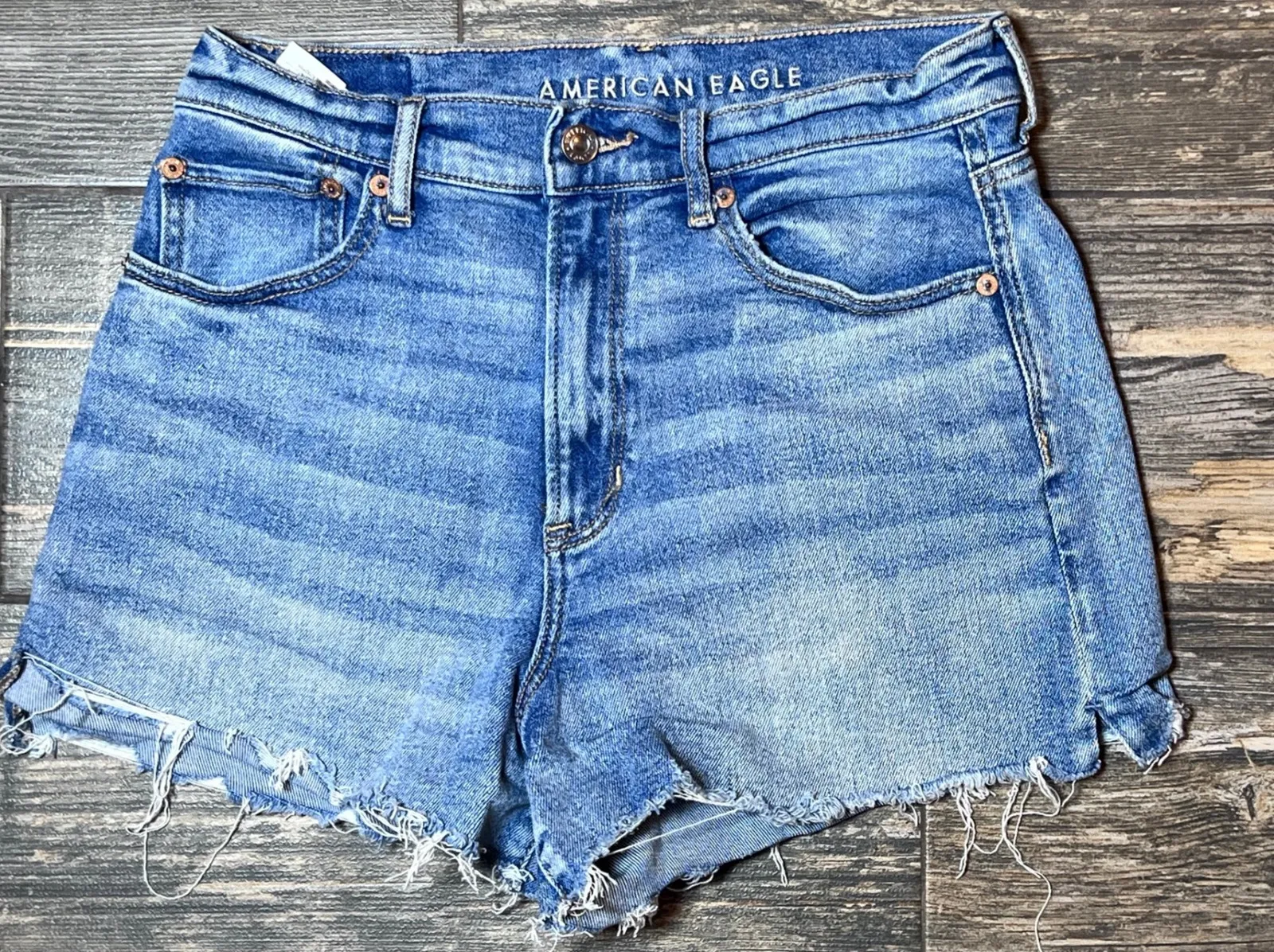 American Eagle 90s Highest Rise Boyfriend Denim Shorts Size 8 Frayed Hem Beach Blue - Image 1