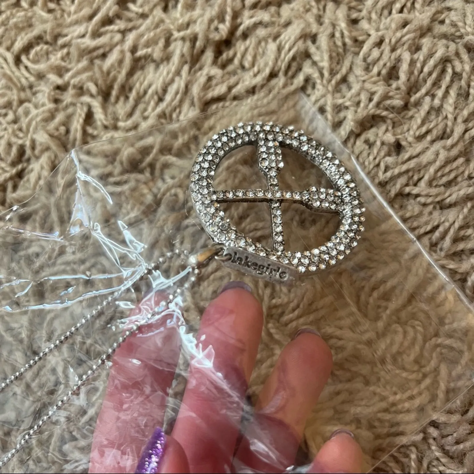 NEW! Fashion Jewelry Lakegirl Necklace Silver - Image 4